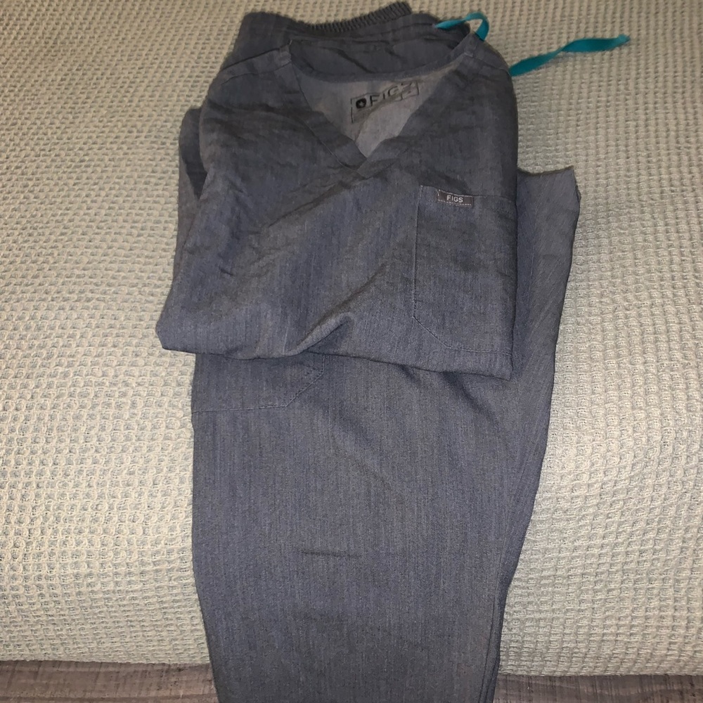 Figs Scrubs Top and Bottoms, Graphite Color